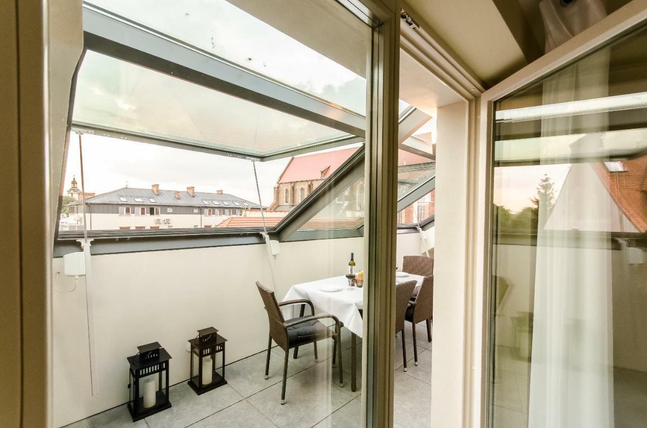 Central Penthouse With Terrace Краків Екстер'єр фото